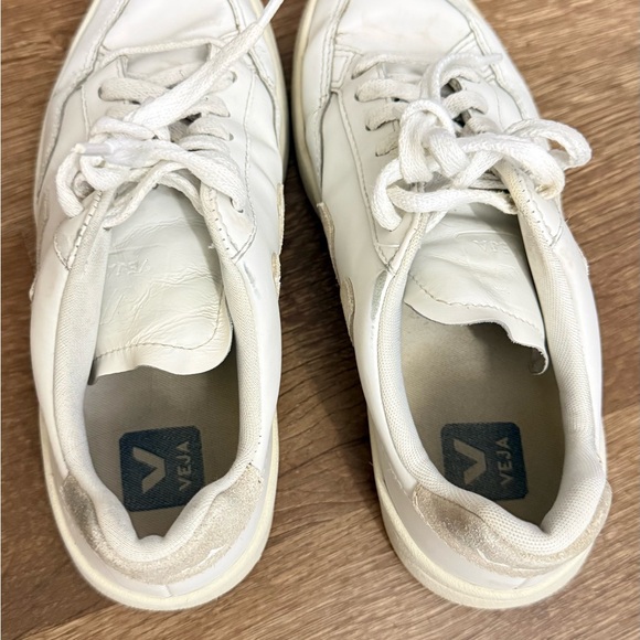 Veja - Womens Sneakers Shoes Size 6 - Picture 6 of 8